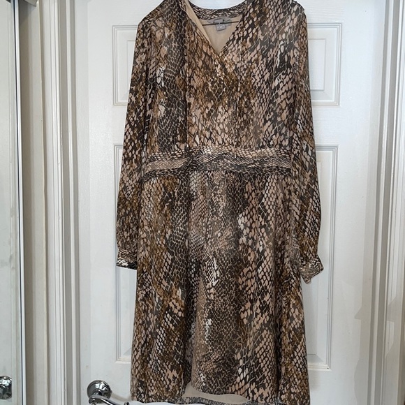 Reptile Chiffon Keyhole Neck Lightweight DRESS 12 - Picture 2 of 3